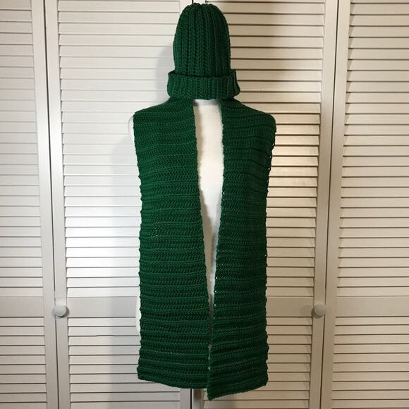 NWT Handmade Crocheted Green Textured Beanie & Scarf 61” - Picture 1 of 3